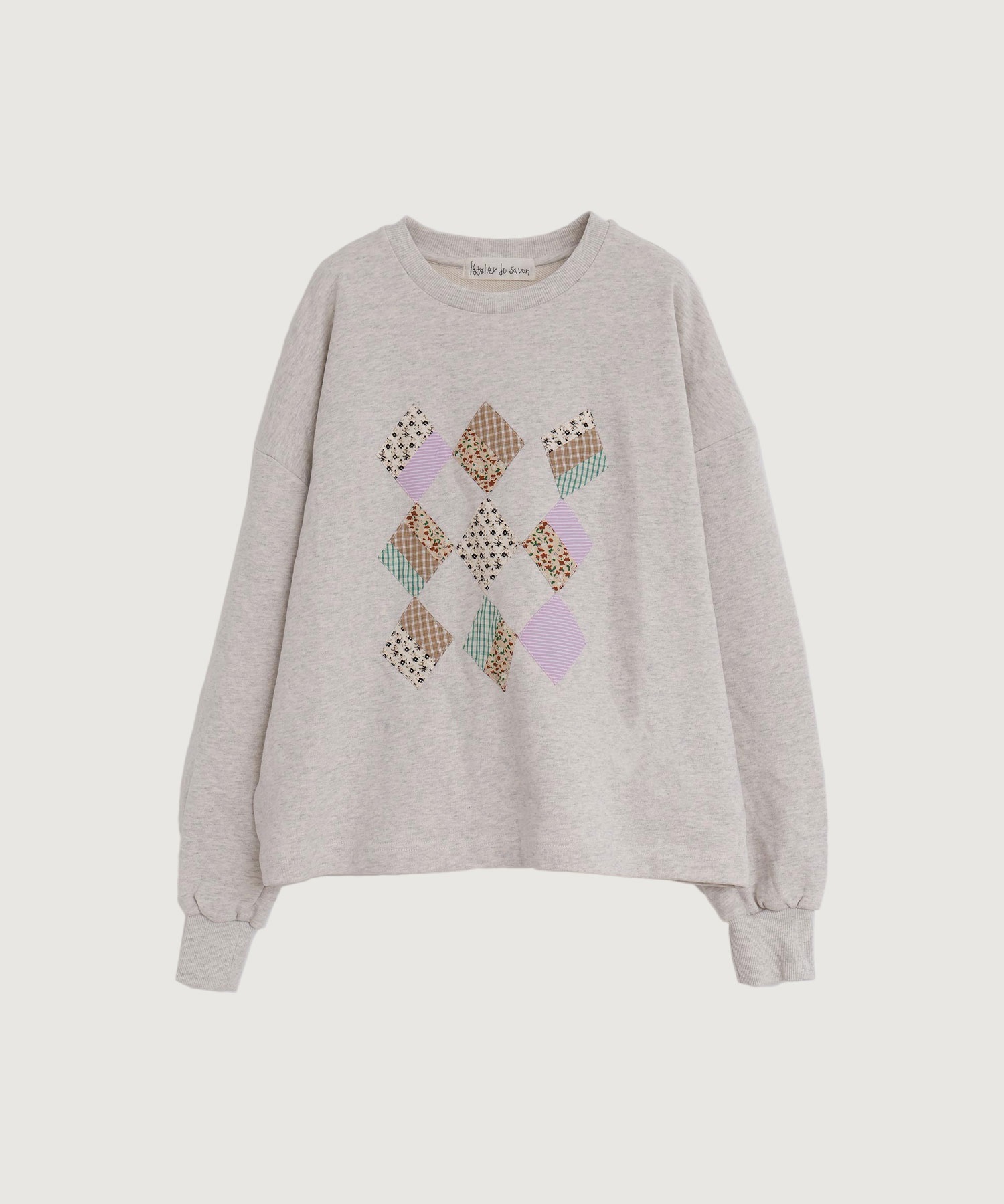 【予約販売】キルトのようなアップリケ裏毛プルオーバー