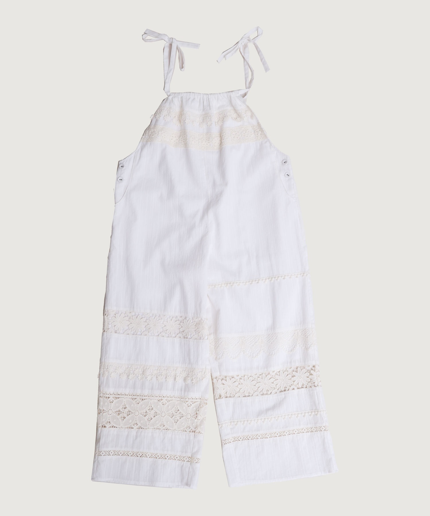 【予約販売】つぎはぎレース パッチワークゆるつなぎ