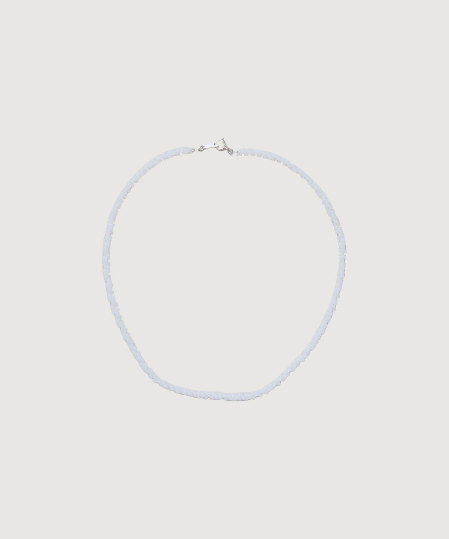 ガラスビーズ ショート ネックレス(シロ-F)