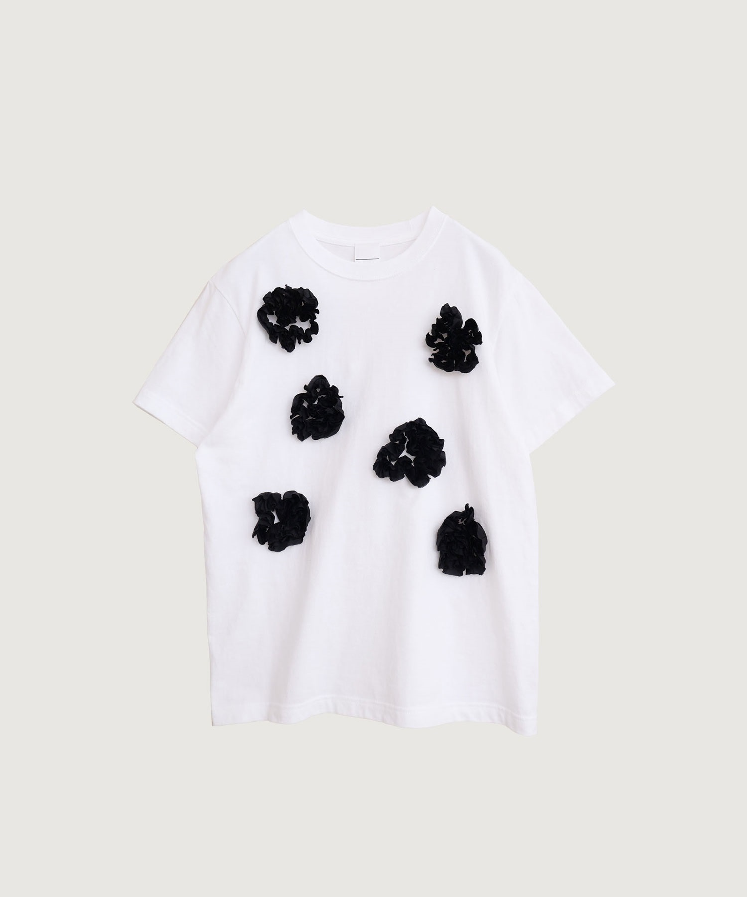 キュプラテープ刺繍 フラワーモチーフ Tシャツ(シロ-S)