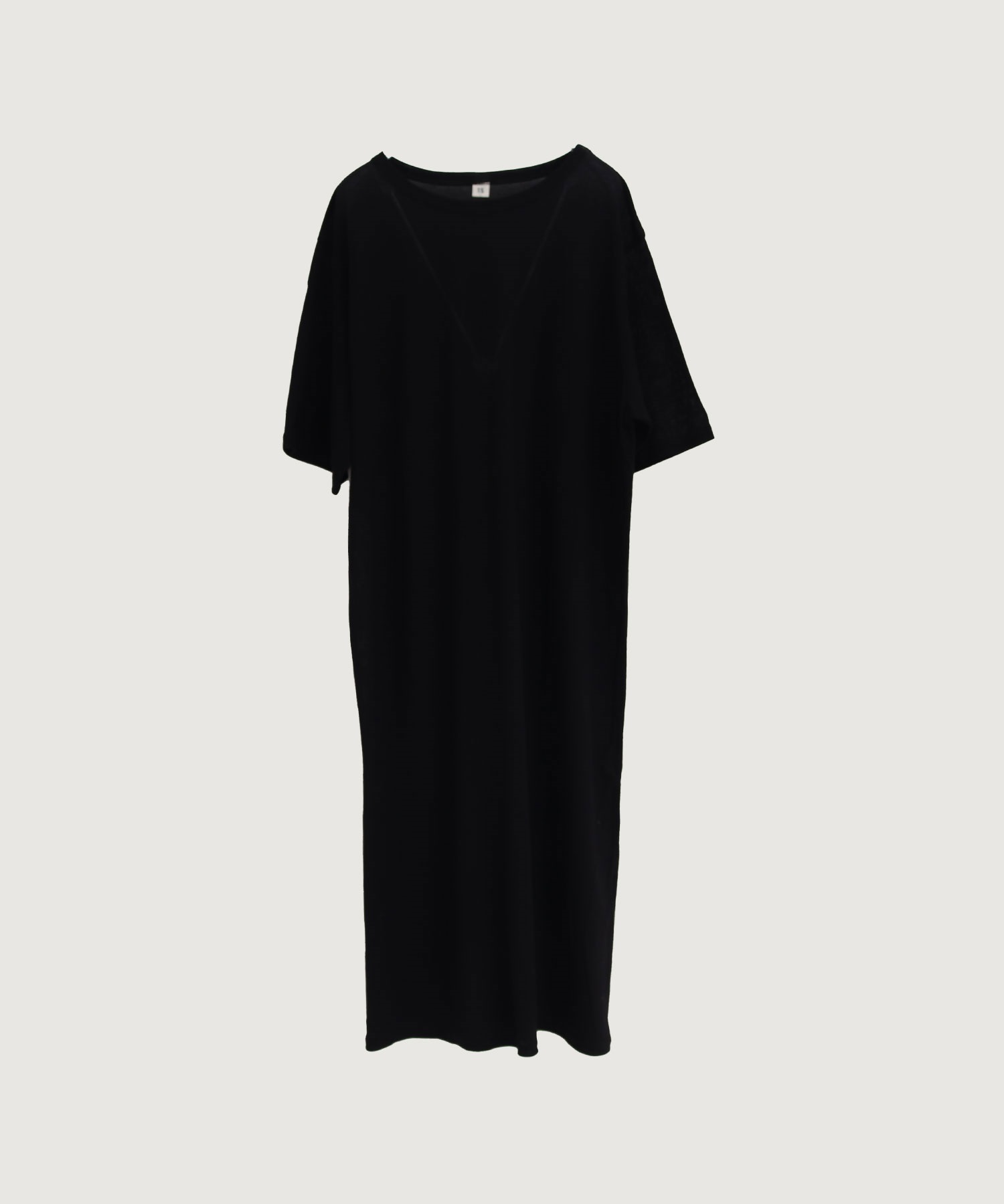 simple through long Tshirt