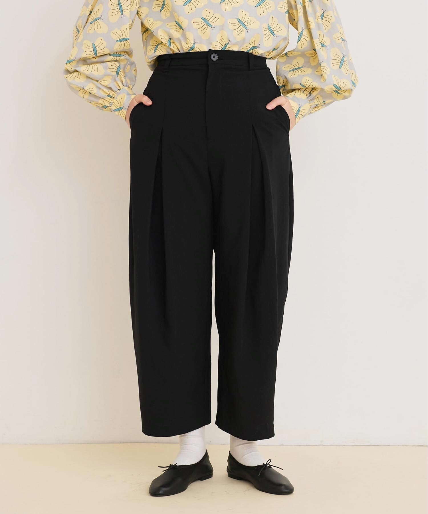 BOX タックパンツ