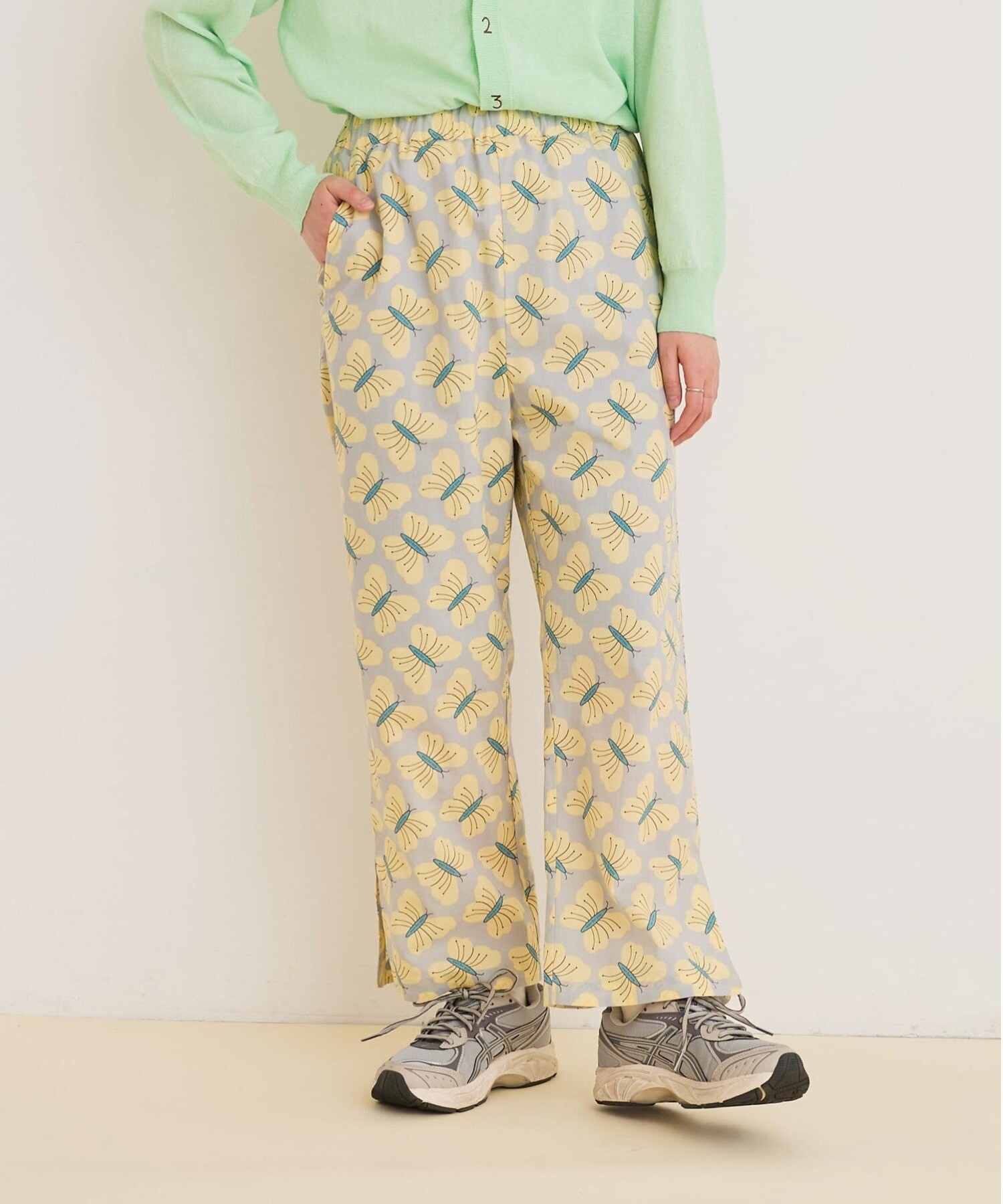 Butterfly flower パンツ