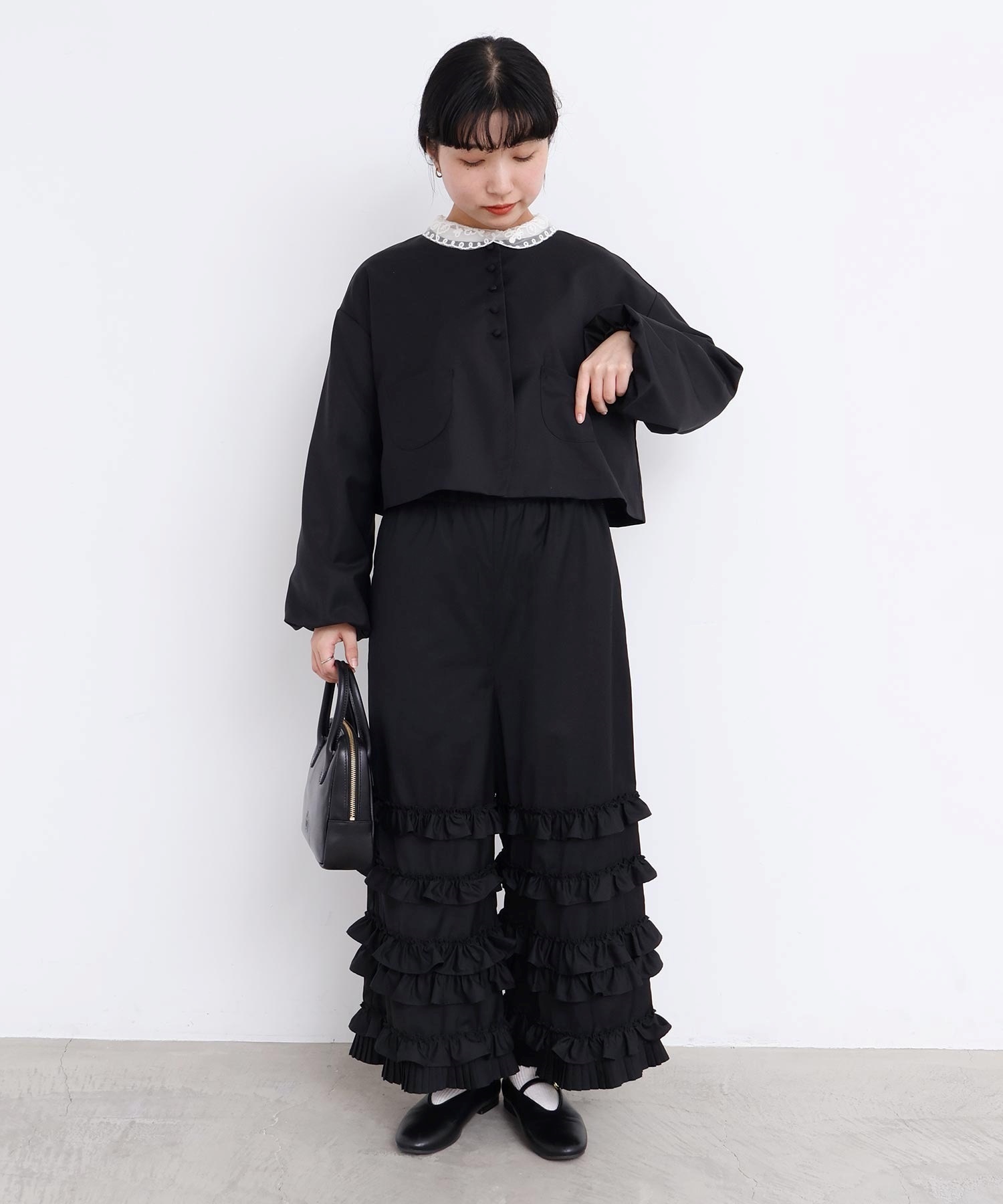 タグ付未使用★ちびころボタン まるいお袖のジャケット クロ AMBIDEX Store ○ちびころボタン まるいお袖ジャケット(F クロ): l